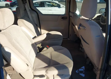 2003 Ford Windstar Se z USA, uszkodzony, nr VIN 2FMDA52453BA27236